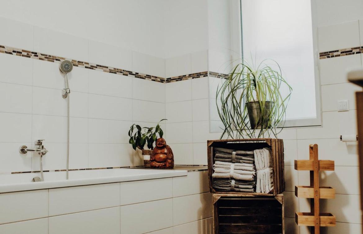Mayen, Baeckerstr, Privatzimmer Nr1, Innenstadt, Naehe Nuerburgring & Burg Eltz, Gemeinschaftsbad Dış mekan fotoğraf